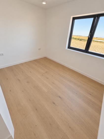 Casă individuală cu 4 camere cu Teren 459 Mp în Berceni
