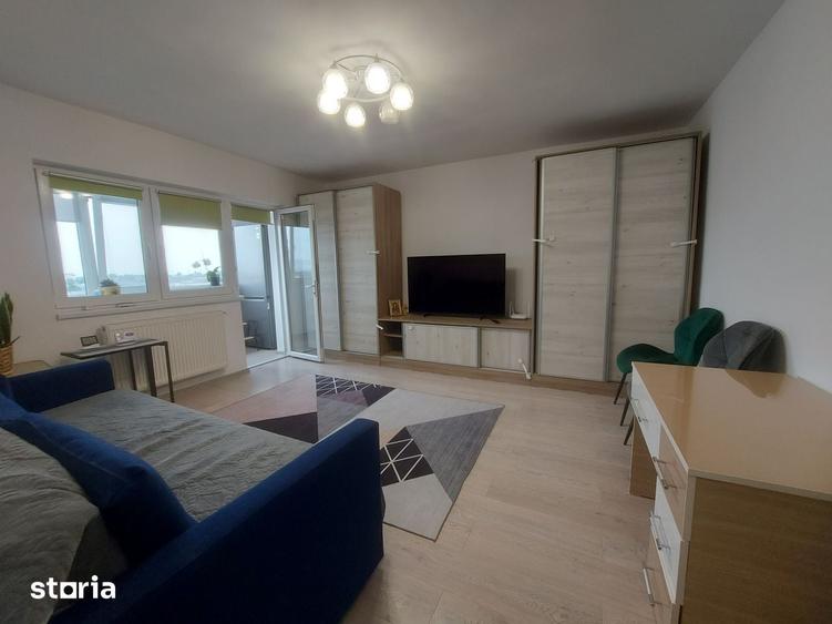 Apartament cu 3 camere decomandat în Micro 4