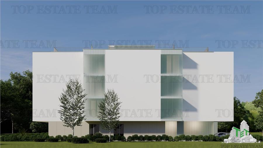 Penthouse cu 4 camere decomandat în Central