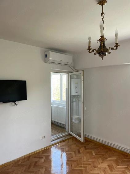 Garsonieră decomandată în Mazepa 1