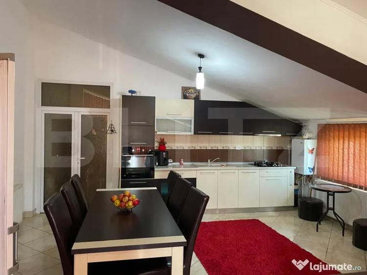 Casă cu 5 camere cu Teren 300 Mp în Central