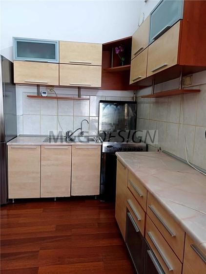 Apartament cu 3 camere decomandat în Elisabetin