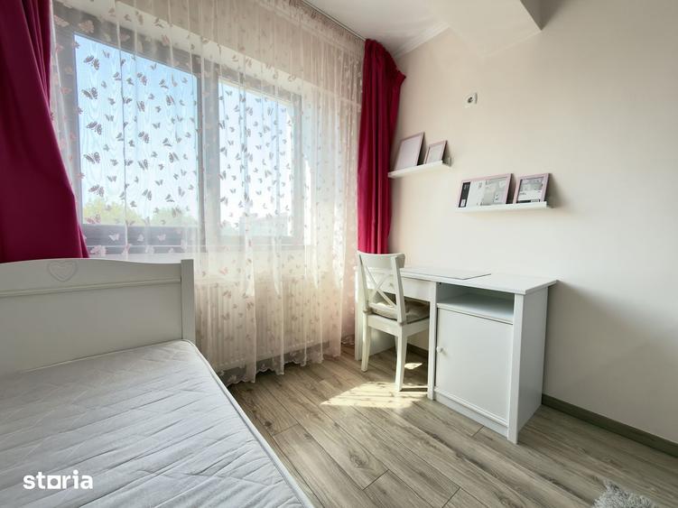 Apartament cu 3 camere, mobilat în Tei