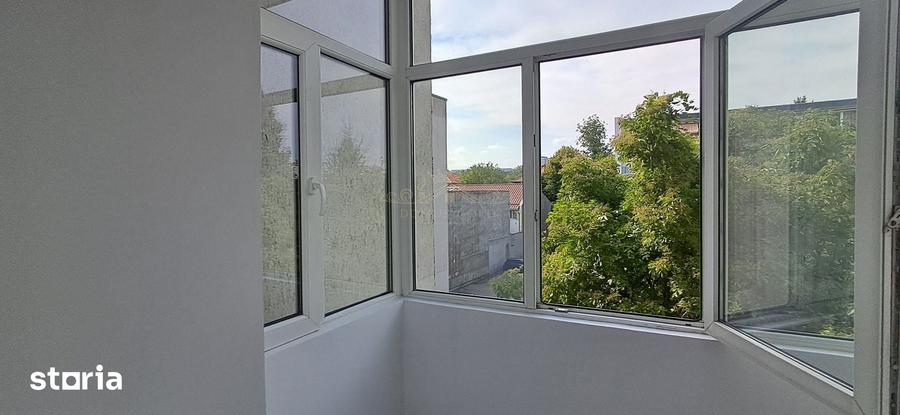 Locatie premium in inima orasului - 5