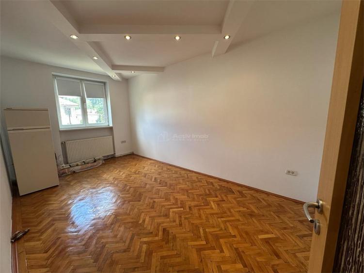 Apartament cu 3 camere semidecomandat în Luncă