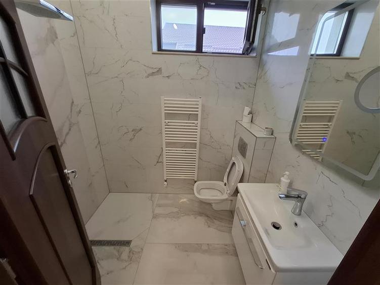 Casă cu 4 camere cu Canalizare în Popas Păcurari