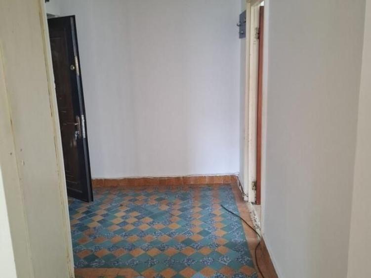 Apartament cu 3 camere circular în Giurgiului