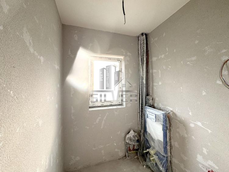 Duplex cu 5 camere cu Canalizare în Câmpului