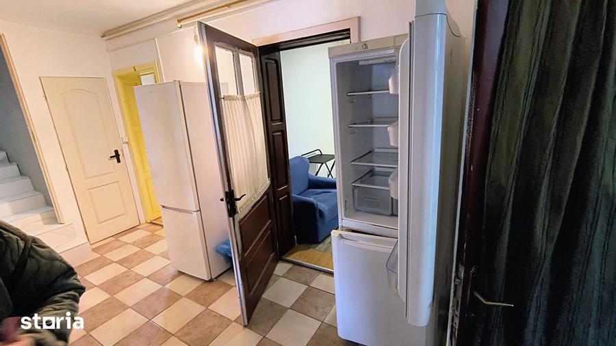 Casă cu 4 camere cu Teren 1000 Mp în Central