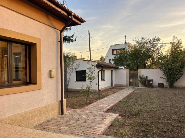 Casă individuală cu 3 camere cu Canalizare în Bucureștii Noi
