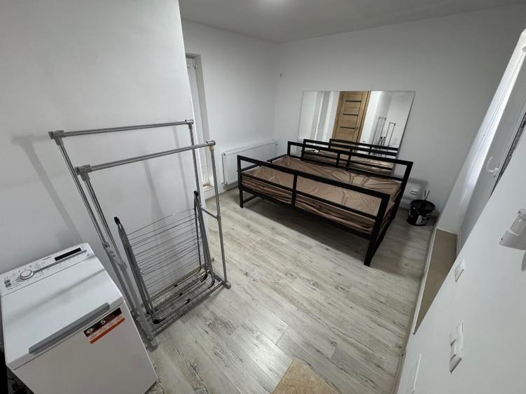 Casă cu 4 camere cu Canalizare în Theodor Pallady