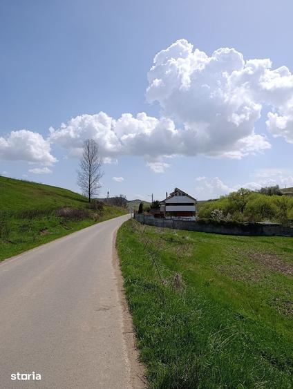 Teren de 2200 mp, în Sânpaul