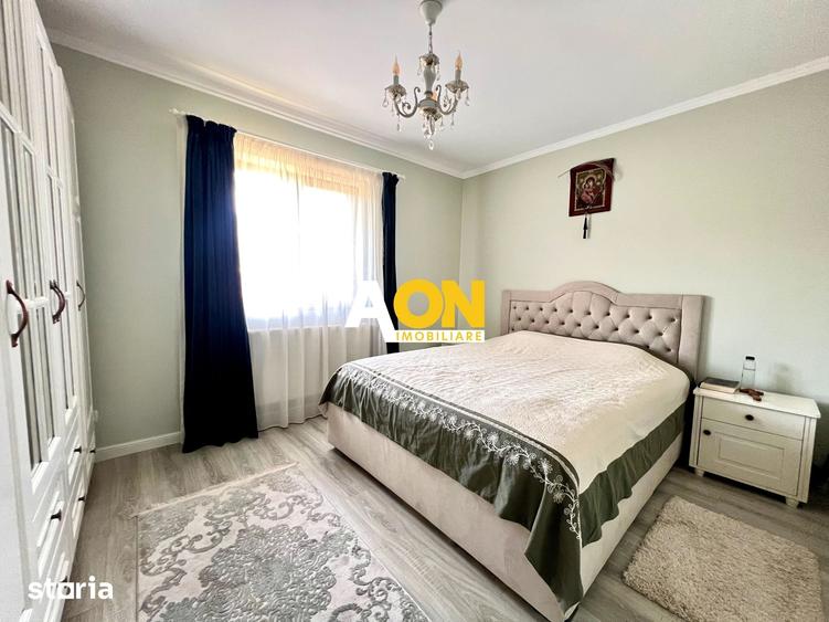 Casă cu 4 camere cu Teren 2000 Mp în Ciugud