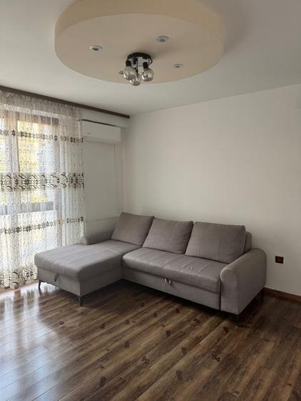 Apartament cu 2 camere decomandat în Tribunal