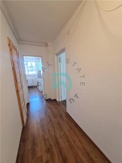 Apartament cu 2 camere semidecomandat în Astra