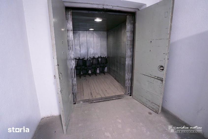 Spațiu comercial, de 3,290 mp, în Iris