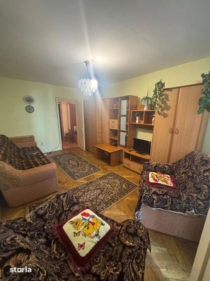 Apartament cu 2 camere decomandat în Calea București