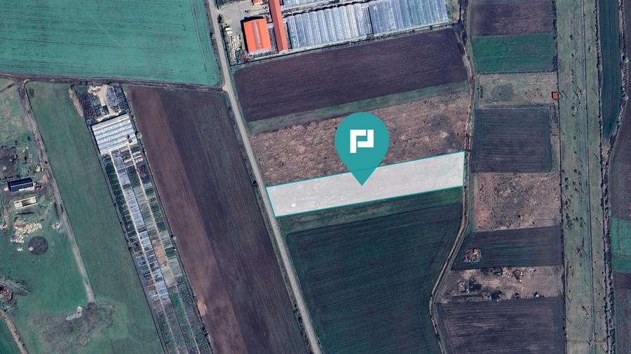 Teren agricol intravilan de 10333 mp, în Livada