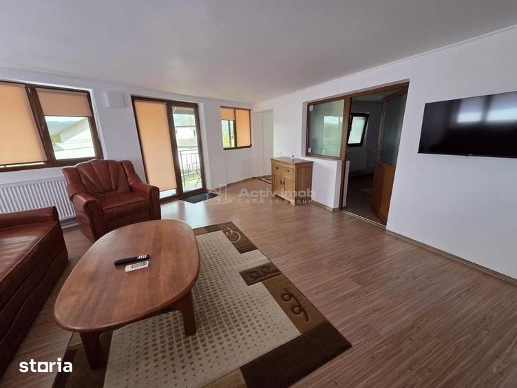 Casă cu 8 camere cu Teren 316 Mp în Dăești