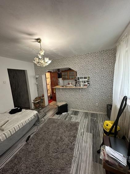 Apartament cu 2 camere nedecomandat în Alexandru cel Bun