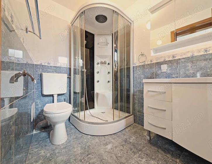Casă cu 6 camere cu Teren 250 Mp în Pache Protopopescu