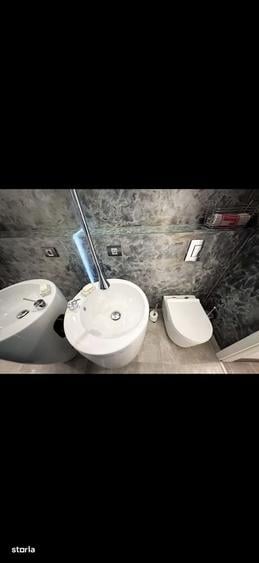 Apartament cu 3 camere în 13 Septembrie