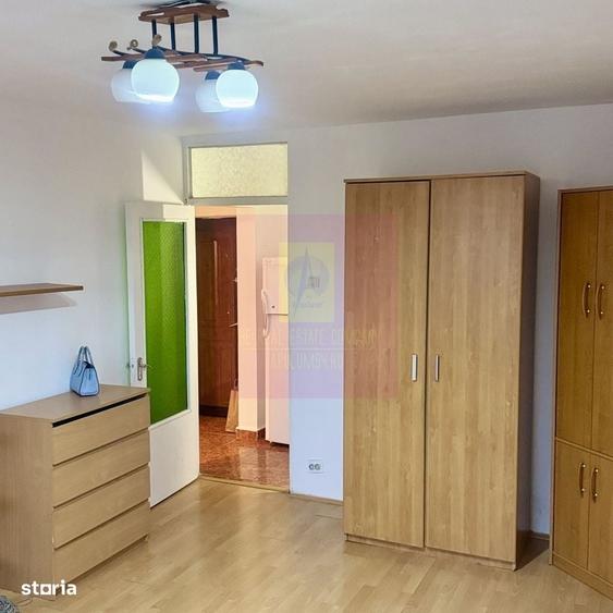 Garsonieră decomandată în Rahova