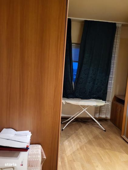 Apartament cu 3 camere decomandat în Micro 6
