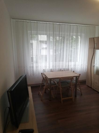 Apartament cu 2 camere nedecomandat în Cornișa