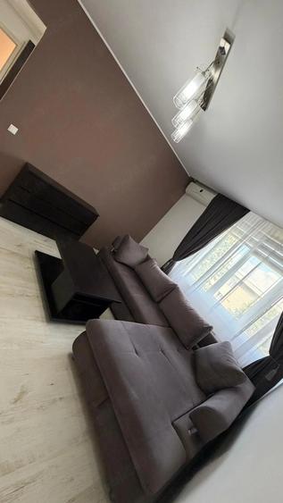 Apartament cu 3 camere semidecomandat, mobilat în Libertății