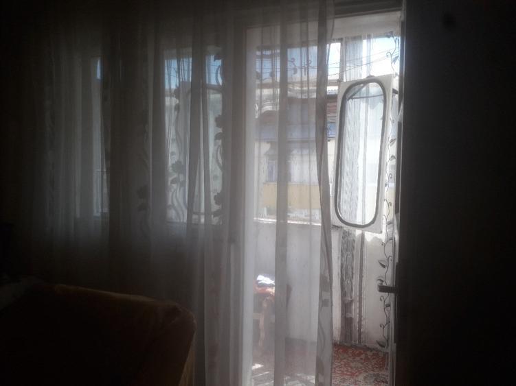 Apartament Cu 2 Camere Semidecomandate Zona Zamca - 3