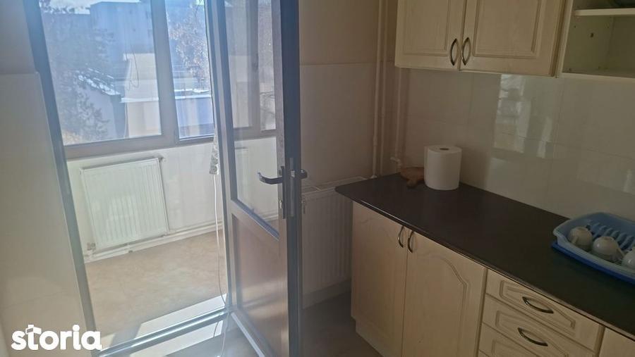 Apartament cu 2 camere decomandat în Călărași