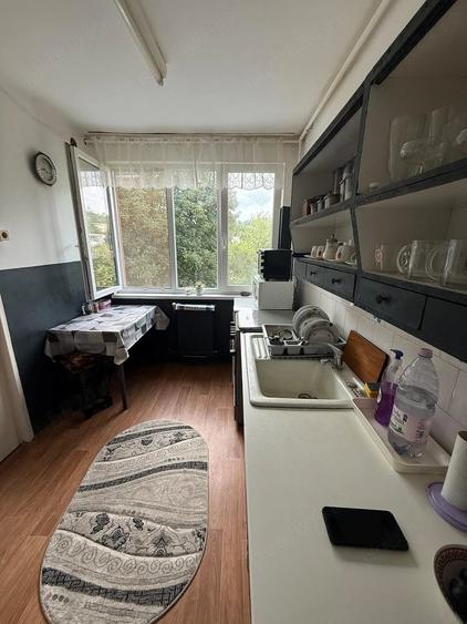 Apartament cu 3 camere decomandat în Tudor