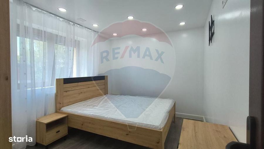 Apartament cu 3 camere semidecomandat în Sârbi