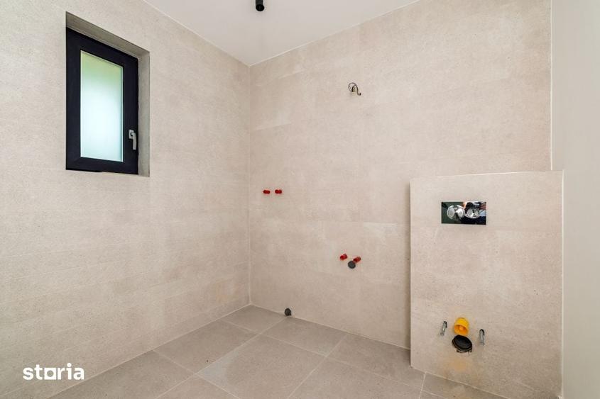 Casă cu 5 camere cu Teren 663 Mp în Mărăcineni