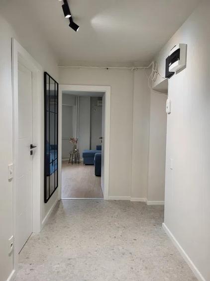 Apartament cu 2 camere decomandat în 13 Septembrie