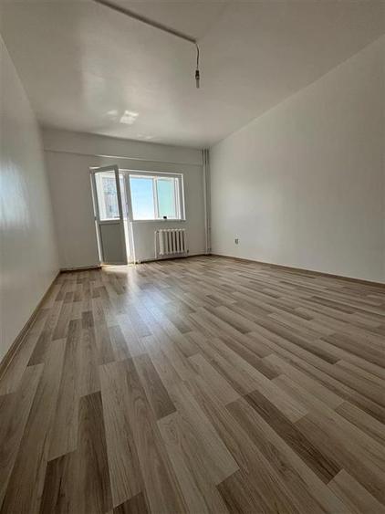 Apartament cu 2 camere decomandat în Mircea cel Bătrân