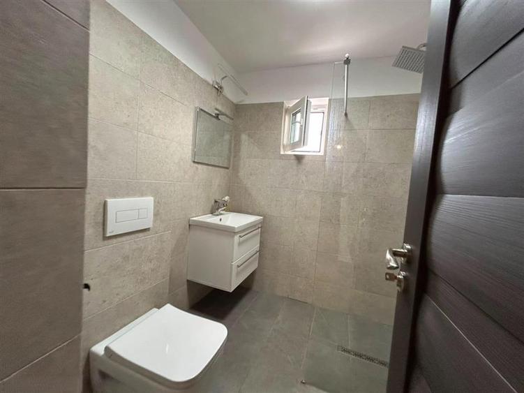 Apartament cu 2 camere decomandat, mobilat în Burdujeni