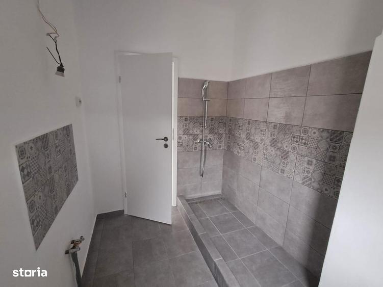 Apartament cu 5 camere decomandat în Moșilor