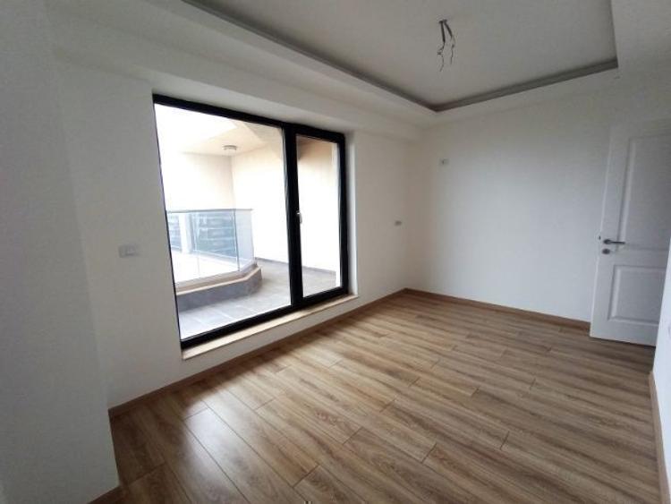 Apartament cu 2 camere decomandat în Mamaia