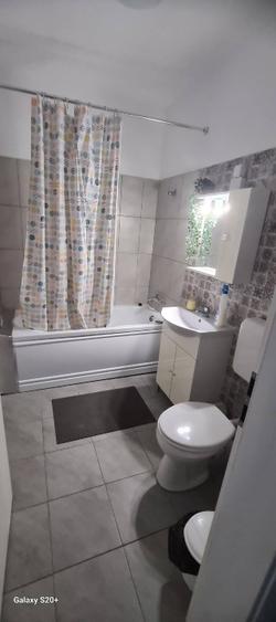 Proprietar, închiriez apartament 2 camere decomandat  - 1