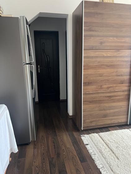 Apartament cu 2 camere semidecomandat în Rahova