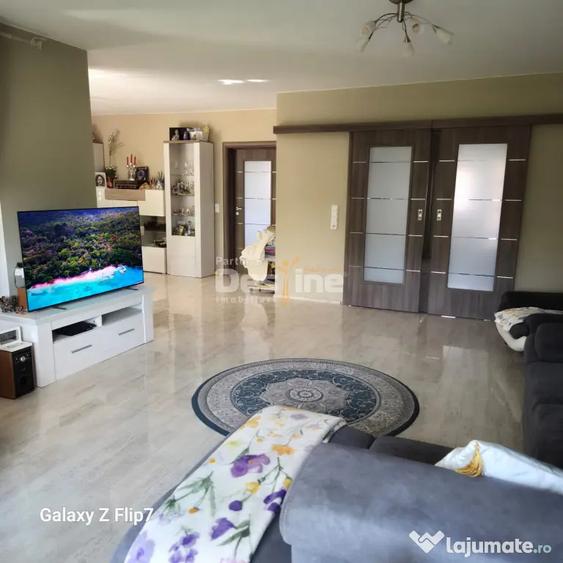 Casă cu 4 camere cu Teren 570 Mp în Central