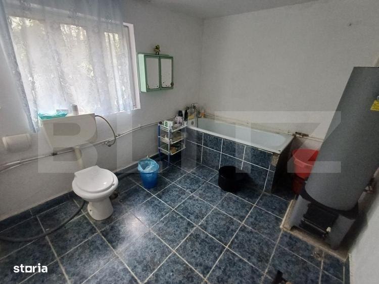 Casă cu 4 camere în Bârsești