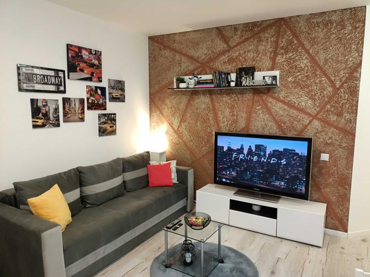 Apartament cu 2 camere semidecomandat în Florești