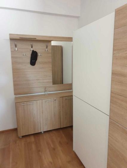 Apartament cu 2 camere decomandat în Palazu Mare