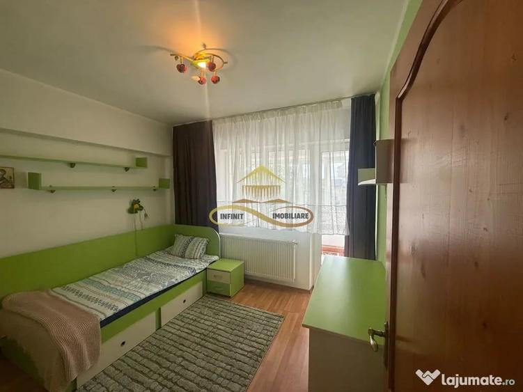 Apartament cu 3 camere decomandat în Central