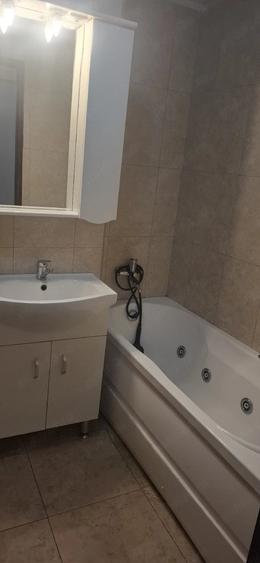 Apartament cu 2 camere decomandat în Lipovei
