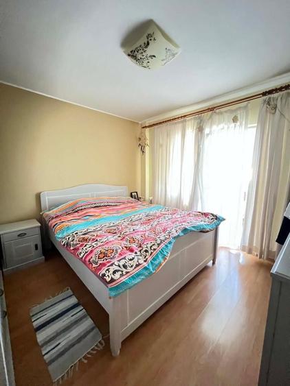 Apartament cu 3 camere decomandat în Zorilor