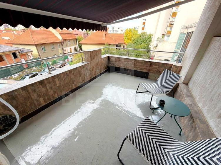 Apartament cu 3 camere decomandat, mobilat în Centrul Civic